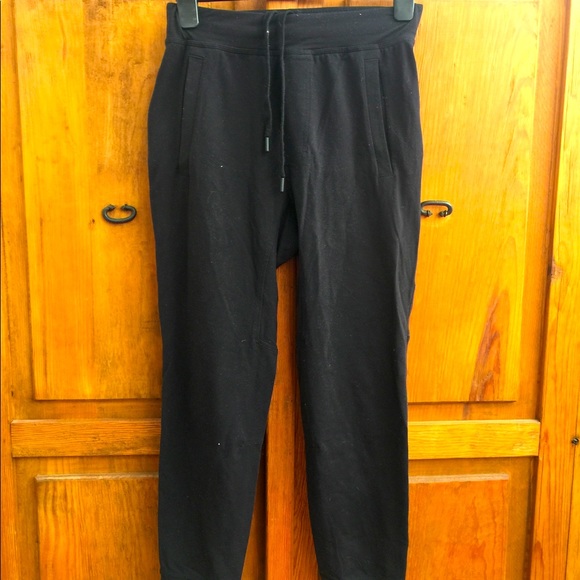 Lululemon joggers - Picture 1 of 3